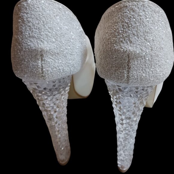 Crape Myrtle White Patent Leather Peep Toe Hidden Platform Acrylic Heels Size6.5 - Picture 11 of 11